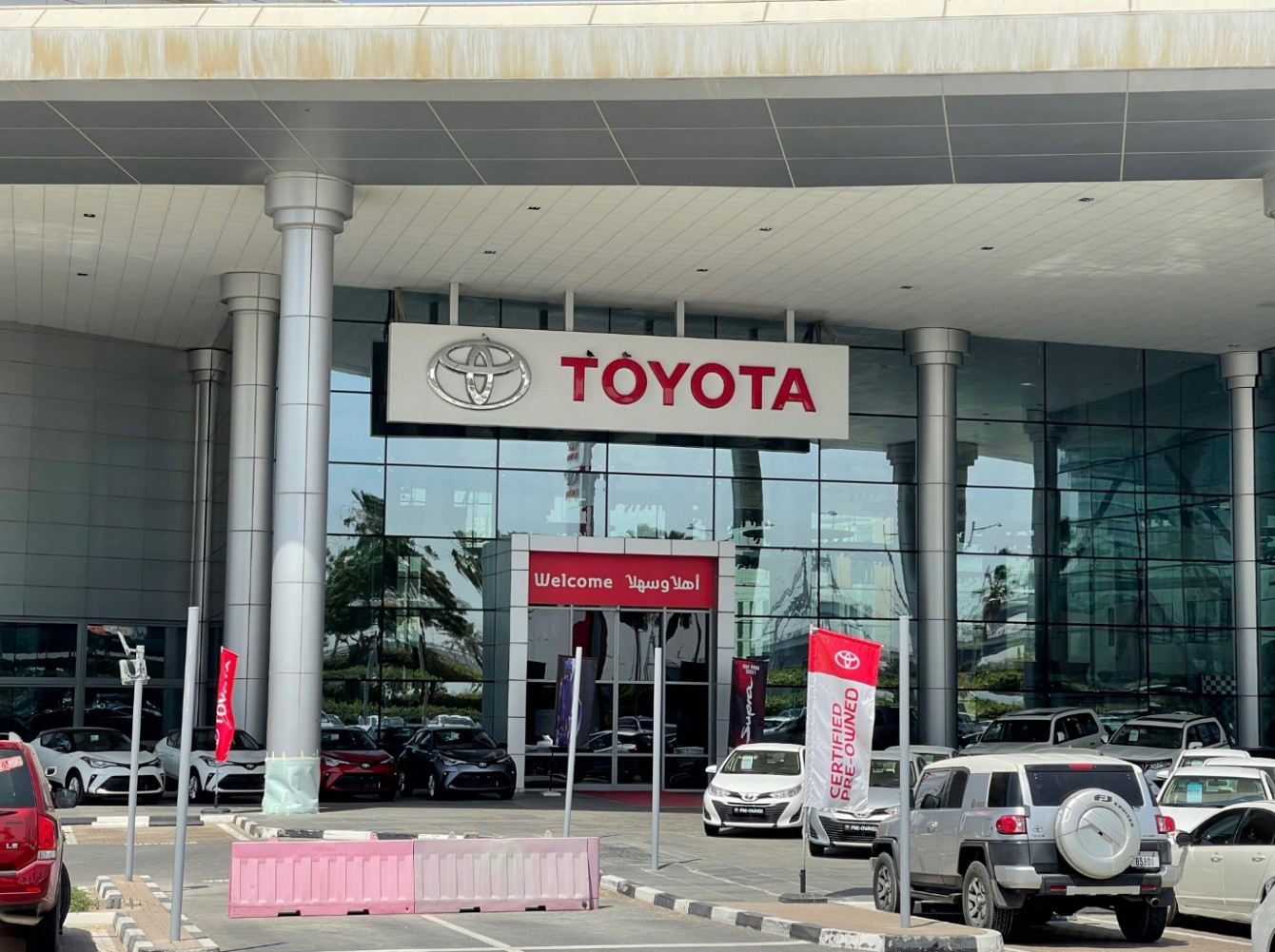 Automobile Showroom and Service Centre Signages 