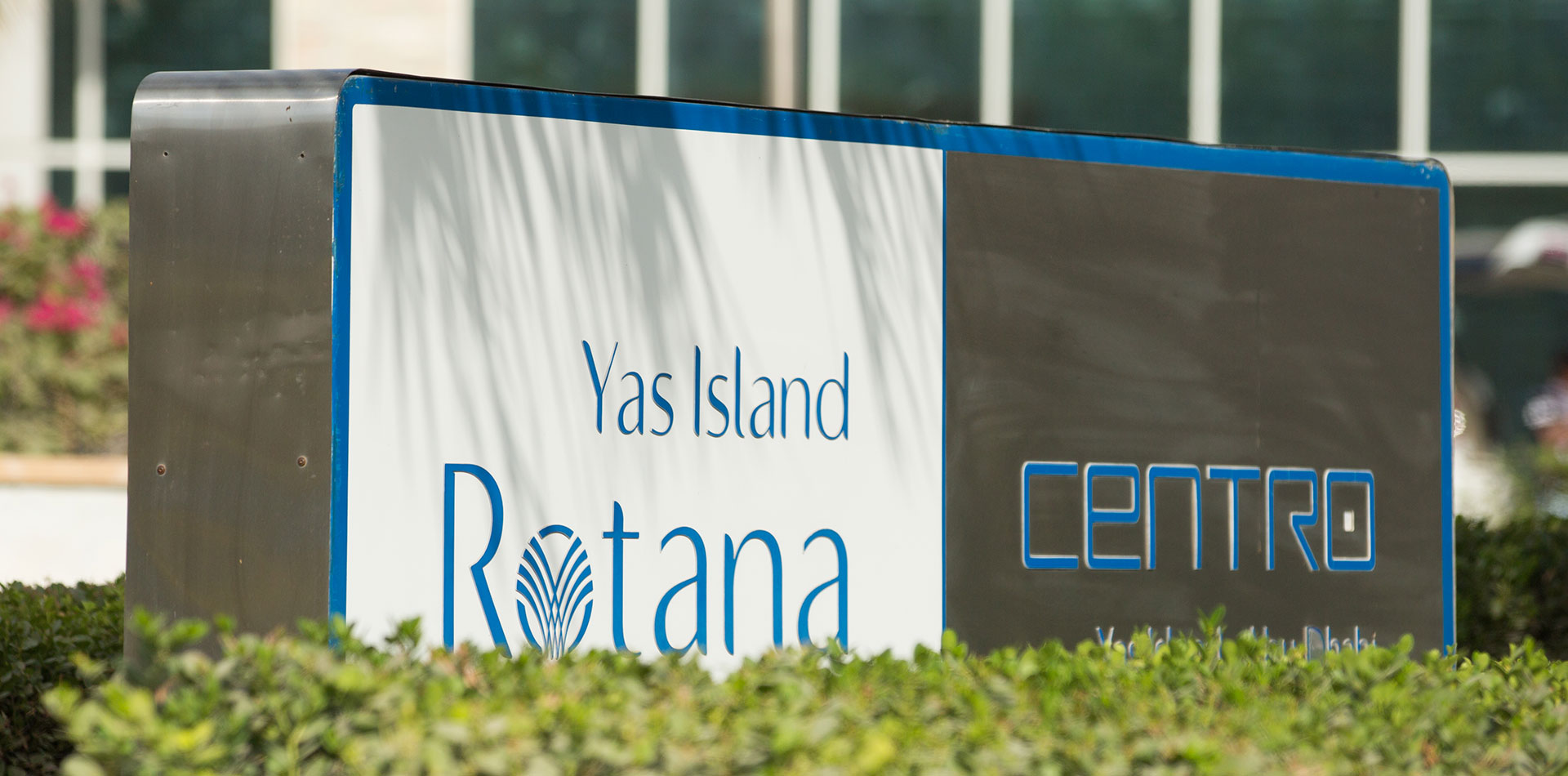 Monument Signage of Yas Island Rotana